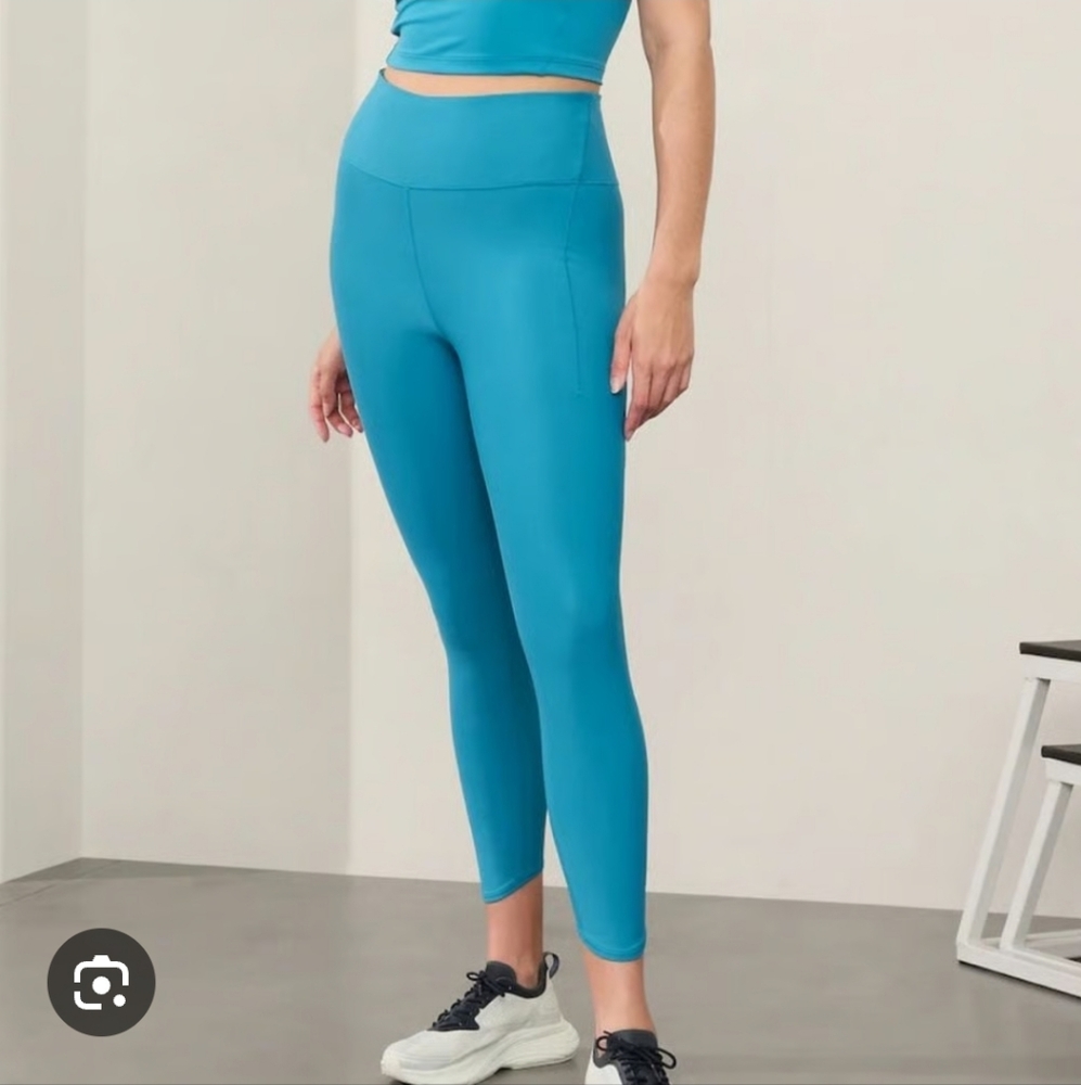 ATHLETA Pacesetter 7/8 Leggings M PETITE BLUE